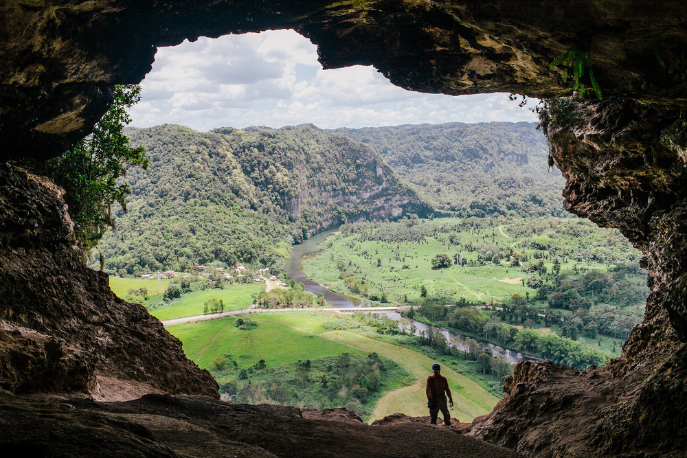 arecibo travel wide flights