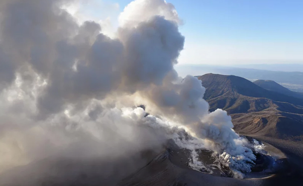 natural disasters, Mount Ontake, nature, air blasts, lava, Mount Shinmoedake, southern Japan, tokyo, japan, japan travel news, japan volcano, japan volcano eruption, explosive eruption, japan volcano, volcano, world travel, travel news, 