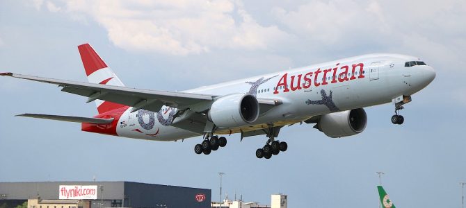 An Austrian airline launches retro Airbus A320 An Austrian airline launches retro Airbus A320